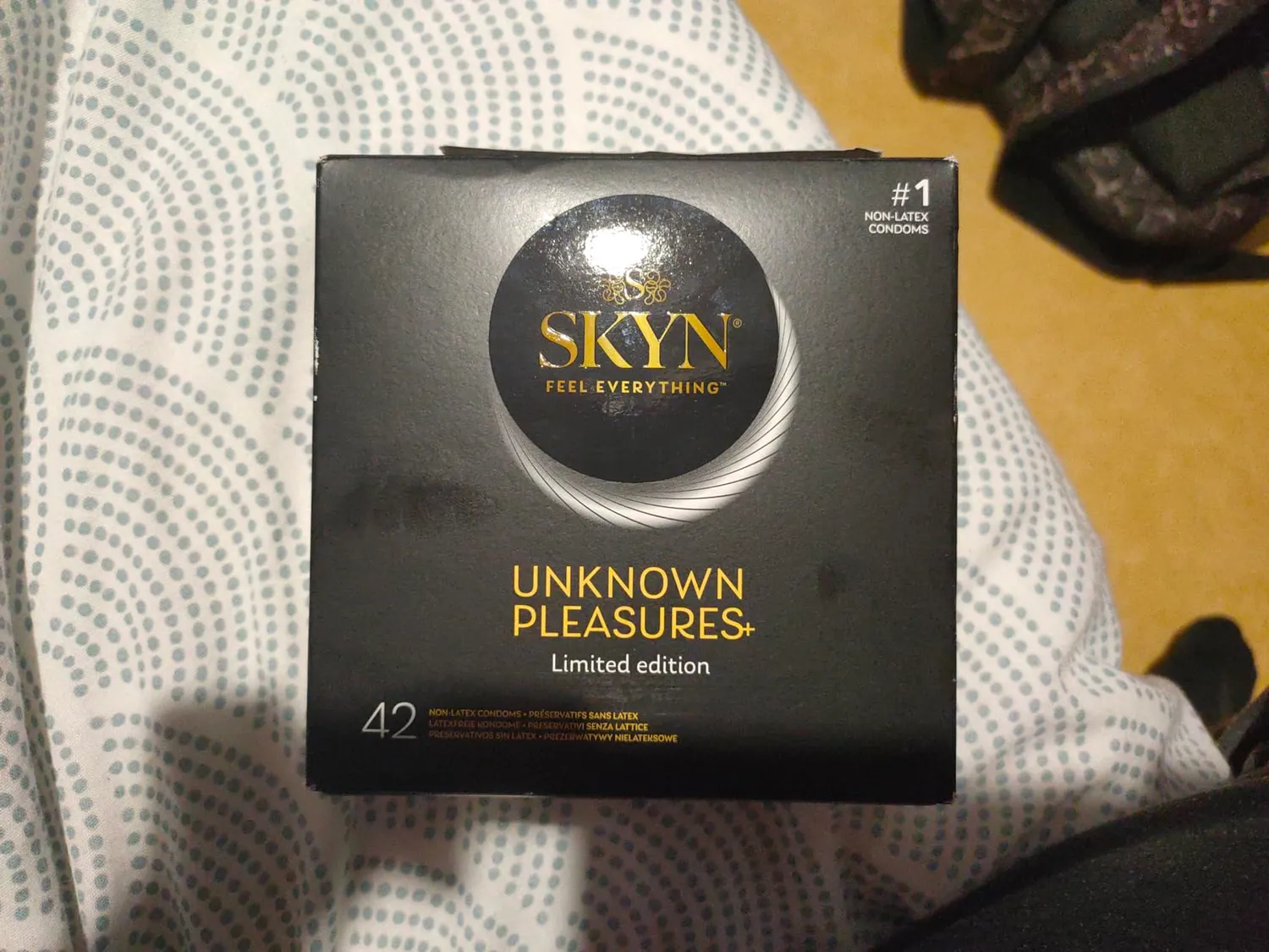 SKYN Unknown Pleasures préservatifs x42 assortiment sans latex