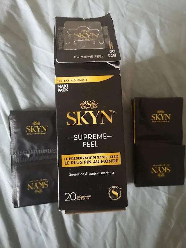 SKYN Supreme Feel préservatifs sans latex x10