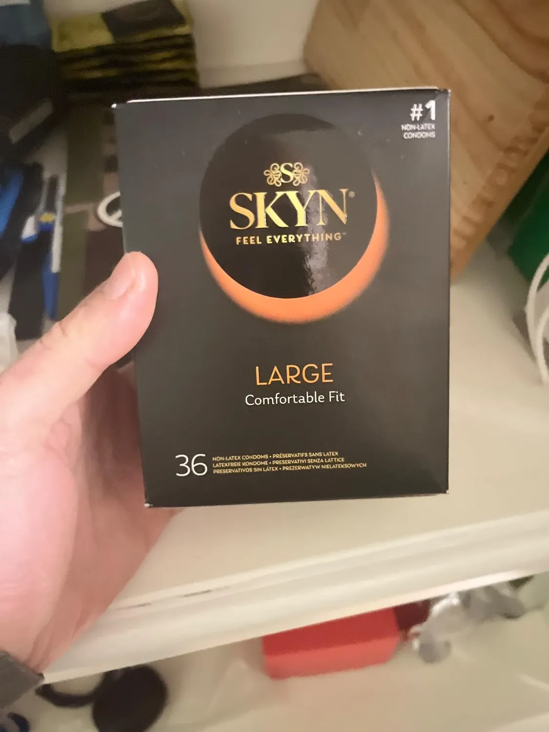 SKYN King Size préservatifs lot 50 larges sans latex